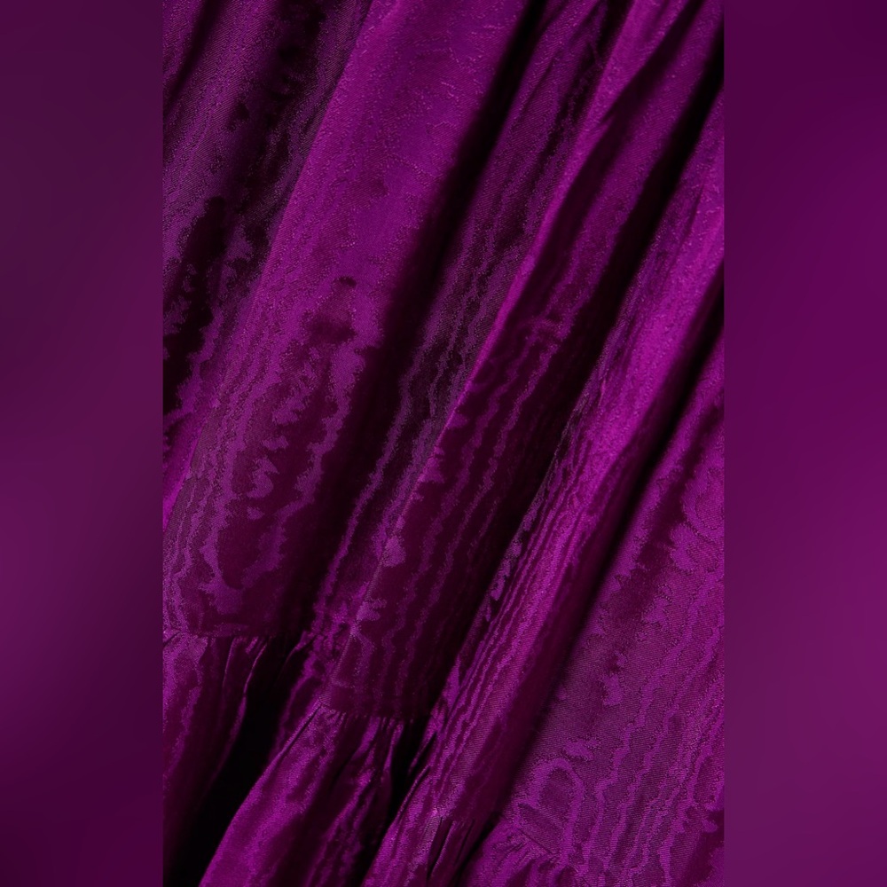 Diane Von Furstenberg Gil Tiered Satin-Jacquard Midi Dress purple Dress Sz 8 - Picture 4 of 12